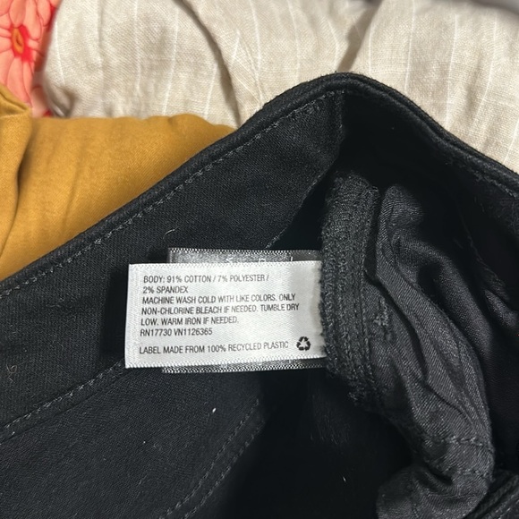 Universal Thread Jeans - Picture 4 of 4